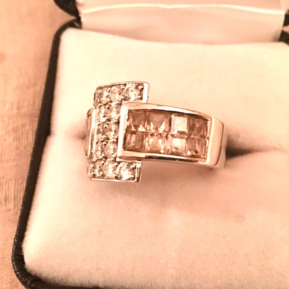 925 Sterling Silver Pink and Clear 925 Ring 🤩 - Picture 3 of 9
